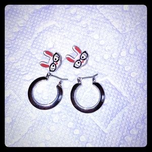 Two earrings set